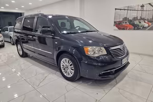 Lancia Voyager 2.8 Turbo diesel 163 CV. 7 Posti