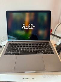 Macbook Pro 13”  con accessori originali