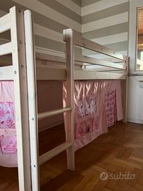 Letto rialzato a soppalco bambini doghe e tende