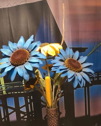 girasoli e vaso intrecciato in vimini