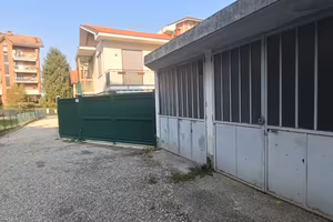 S.MAURO VIA TORINO BOX SINGOLO