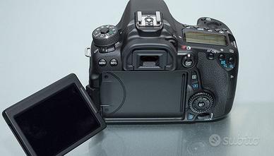 Canon EOS 70D + Battery Grip compatibile