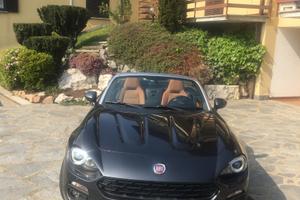 FIAT 124 SPIDER CABRIO