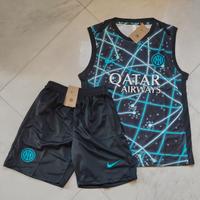 Inter smanicato con pantaloncini nike star M