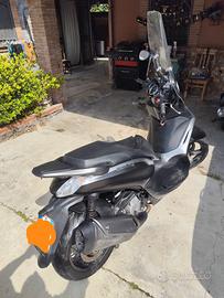 Beverly 350 sport nero opaco