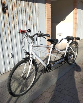 TANDEM TOURING
