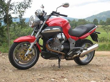 Guzzi Breva 850