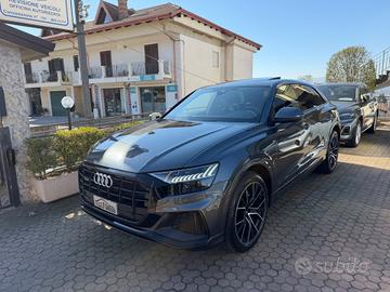 Audi Q8 50 TDI 286 CV quattro tiptronic Sport