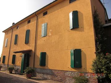 Tenuta Agricola, abitazione e fattoria per animali