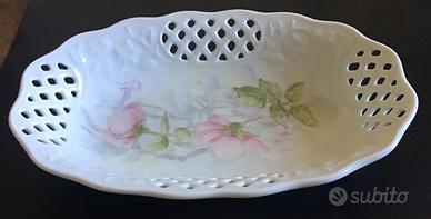 Cestino in ceramica traforata dipinto a mano