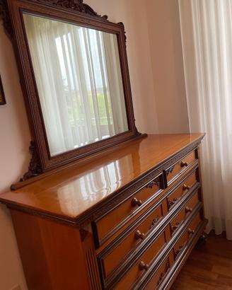 comò classico in legno