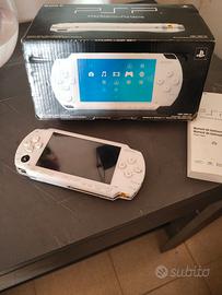 PlayStation psp 1004 bianca con scatola e manuale