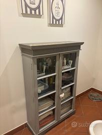 Vetrina bagno