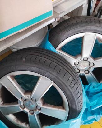  4 Gomme  e 4 cerchi origi.per  Seat Leon 2 serie 