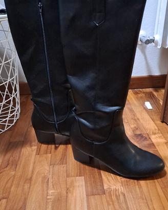 Stivali alti in pelle 44