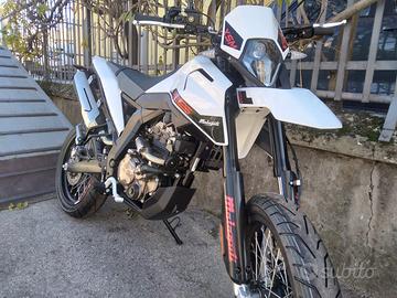 Motard malaguti xsm 125-bianco-mot.piaggio a liqui