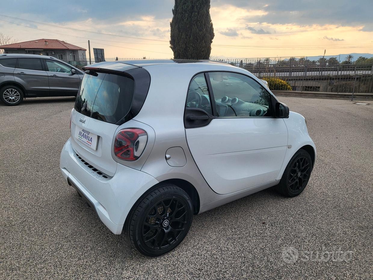 Subito - AUTOAGENZIA.IT SRL - SMART ForTwo 1000 52 kW - Auto In vendita a  Rimini, smart 451 