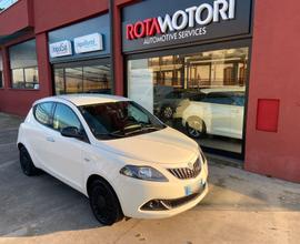 Lancia Ypsilon 1.0 FireFly 5 porte S&S Hybrid Silv