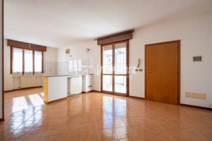 Trilocale con terrazzo e garage di 55mq a Casola V