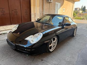 Porsche 911 Carrera 996 3.6 320CV 2001