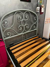 Letto una piazza emmezzo