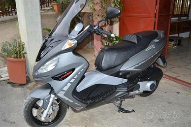 ricambi x Malaguti Madison 250 Rs anno 2004-2006
