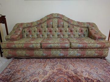 Divano in seta di San Leucio