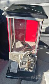 Distributore caramelle