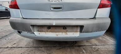 RENAULT MEGANE 2005 - PARAURTI POSTERIORE
