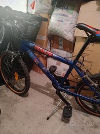 bicicletta spiderman 