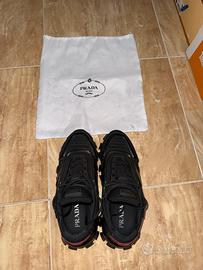 Sneackers modello Prada
