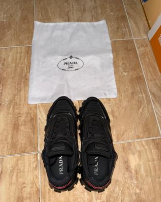 Sneackers modello Prada