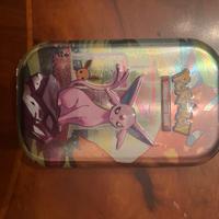 1x Pokemon Evoluzioni Prismatiche Mini Tin sealed