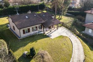 Villa a Cremella Via Luigi Cadorna 6 locali