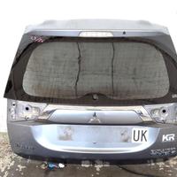 5801B881 PORTELLONE COFANO POSTERIORE BAULE MITSUB