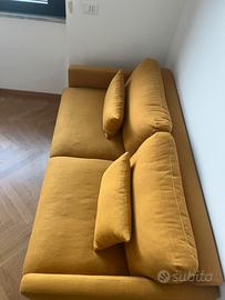 Divano 3 sedute giallo ocra
