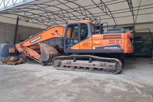 Escavatore Doosan dx 235