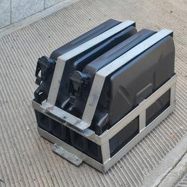 Portataniche heavy  duty con 2 taniche 20 lt 