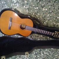 chitarra classica amplificabile