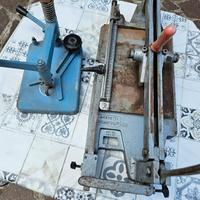 Tagliapiastrelle e forapiastrelle. 