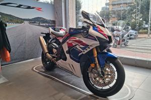 Honda CBR 1000 RR-R Fireblade 30Th Anniversary - 2