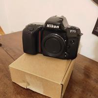 Macchina fotografica NIKON F70