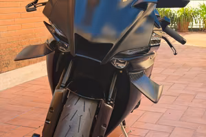 Yamaha R1 2024
