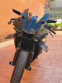 Yamaha R1 2024