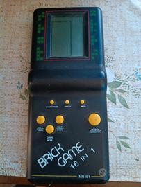Gioco elettronico brick game