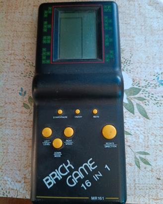 Gioco elettronico brick game