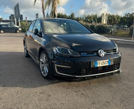 Golf 7 GTE con garanzia