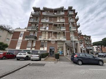 3 LOCALI A COLLESALVETTI