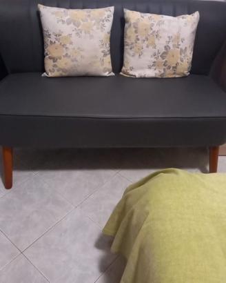 Divanetto COME NUOVO