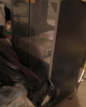 mobiletto per stereo o altro